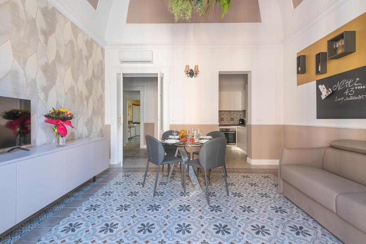 Nitti43 Luxury Apartment Tarento Exterior foto